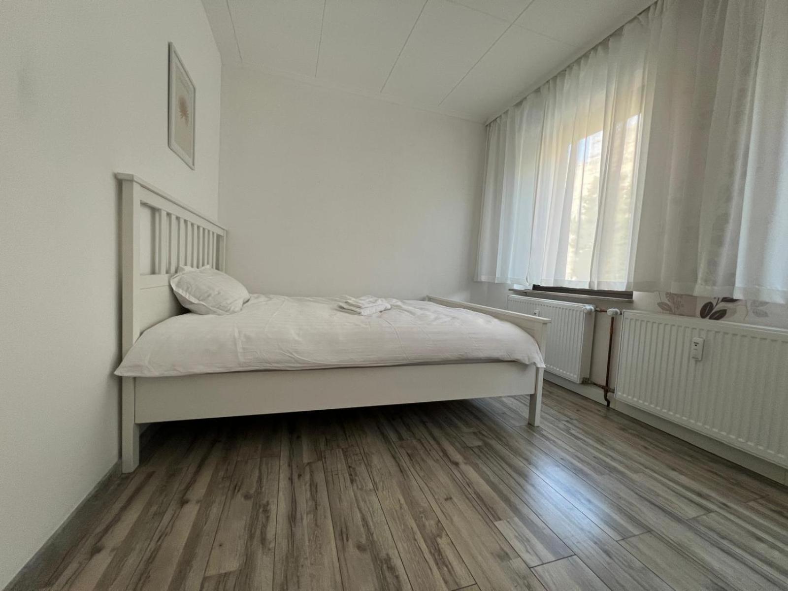 Bequemes Zimmer In Moderner Unterkunft My Pension Duisburg Eksteriør billede