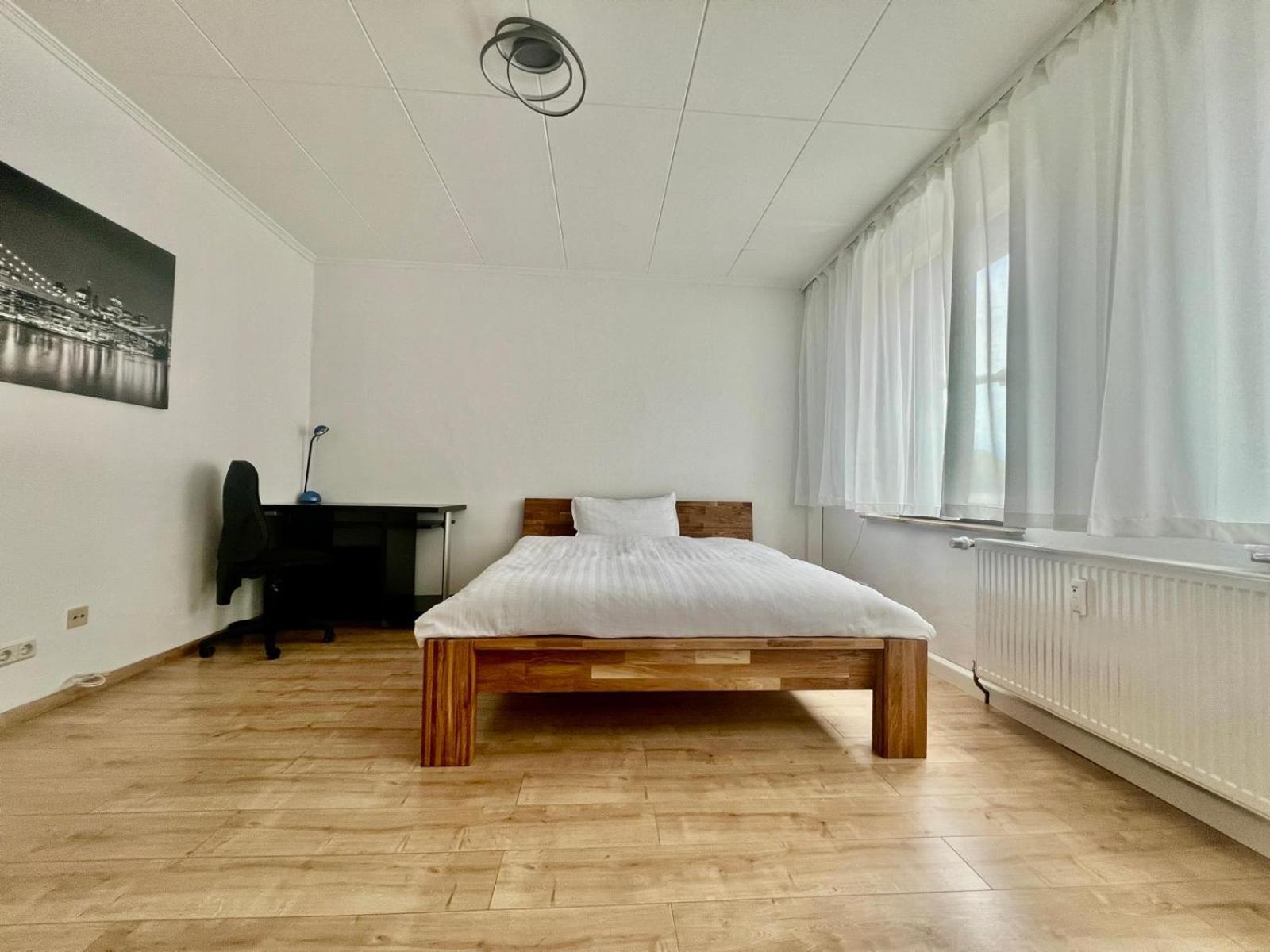 Bequemes Zimmer In Moderner Unterkunft My Pension Duisburg Eksteriør billede